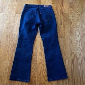 Levi’s black wash curvy cut jeans size 10